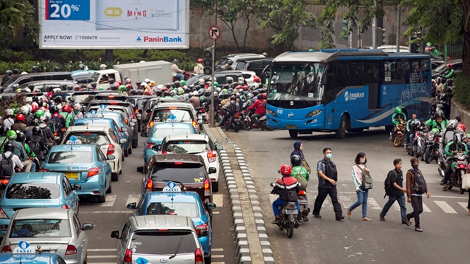 Tình trạng kẹt xe ngày càng phổ biến và không có lối thoát ở nhiều đô thị trên thế giới. Ảnh: Worldbankblogs.